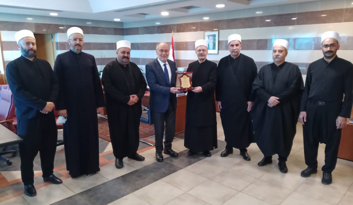 الحلبي عرض مع جمعية الإشراق<br />
ورشة تطوير المناهج والتحضير للإمتحانات