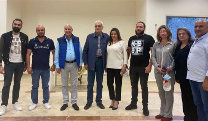 يزبك: الشيعة واللبنانيون أسرى الحزب وبإمكاننا تحرير بلدنا من سطوته