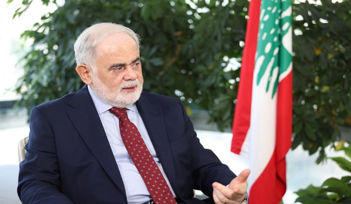 أبو زيد أعلن صرف النظر عن قرار الانسحاب من الانتخابات