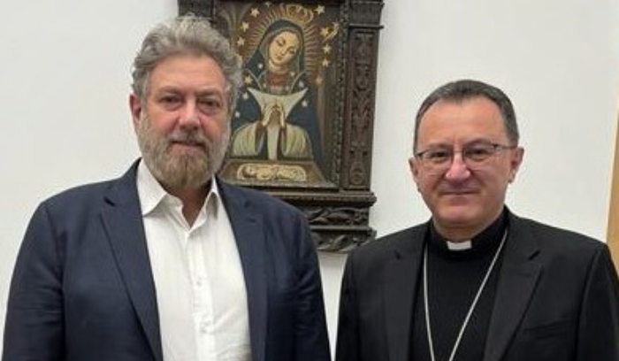 القاصد الرسولي تحدّث لافرام عن التقليد الفاتيكاني في زيارة الرؤساء