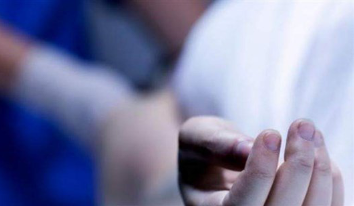 إصابة شخص بانفجار لغم أرضي