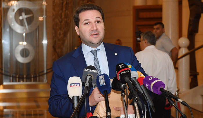 الجميل: حدا يفهّم غادة عون انو ايام عضوم وغزالة ولّت