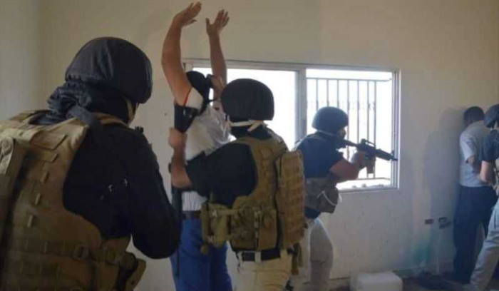 مداهمة وتوقيفات: أوقع بصديقه وسلّم نفسه!