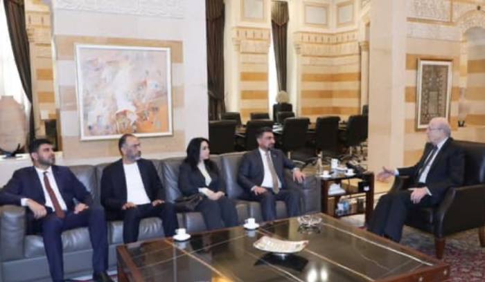 وفد عراقي في السراي: العراق سيكون حاضرًا وفاعلًا في إعادة الإعمار