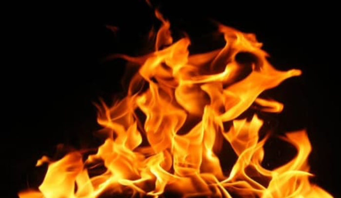 وفاة إمراة جراء اندلاع حريق في منزلها