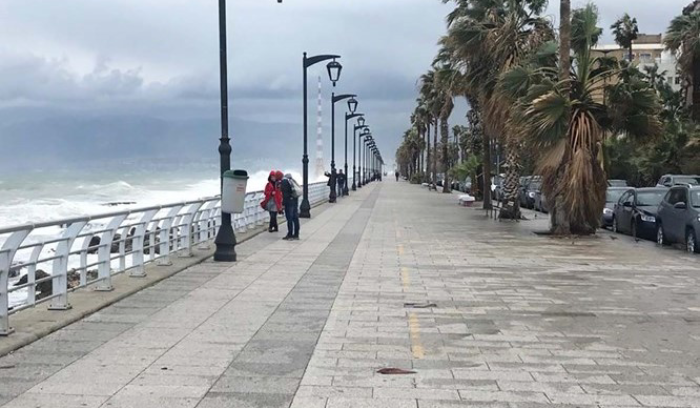 بري والسنيورة وجعجع لإعلان المرشحين اليوم وغداً وميقاتي يعلن العزوف غير المشروط عن الترشح الإثنين<br />
عاصفتان تخيّمان في سماء لبنان.. ثلجية قطعت الطرق وانتخابية حامية حركت بحرارتها السواكن