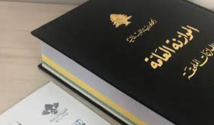 مواجهة بين الحكومة اللبنانية والبرلمان