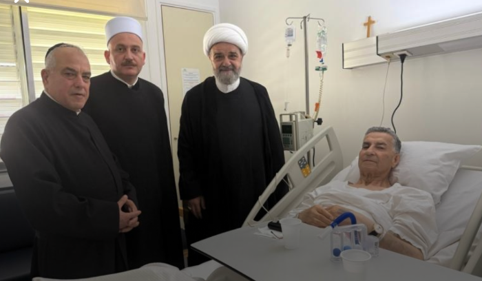 وفدٌ روحي زار الراعي مطمئناً على صحته