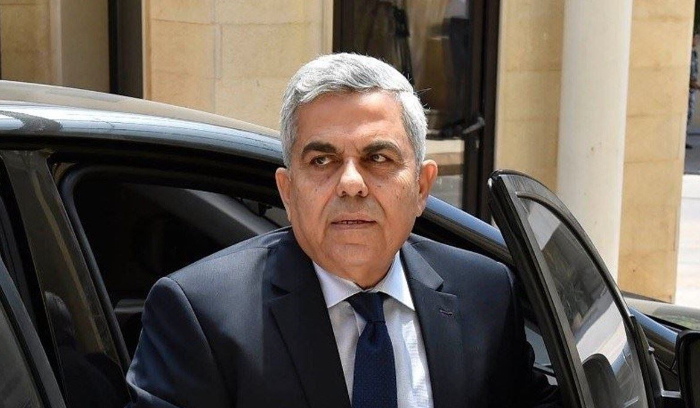 حكمت ديب خارج “التيار”؟