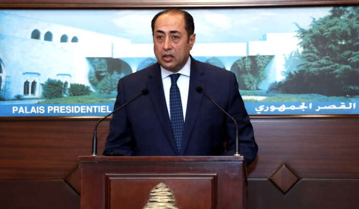 وفدان من 