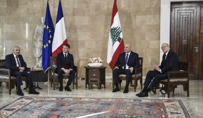 ماكرون يدعم باسم الخماسية وبرّي متمسّك بالمال<br />
التأليف وشيك ومشاركة الثنائي بشروط الدولة