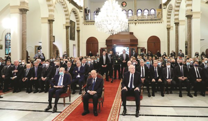 جعجع يُعلن عقيص واسطفان مرشحين لـ«القوات» في زحلة<br />
الراعي يحدد لـ «الرؤساء» 5 أولويات.. لئلا يتحول لبنان إلى منصة صواريخ