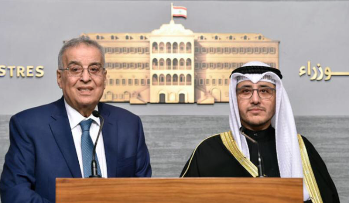«الورقة اللبنانية» تتجنب دور «حزب الله» والقرارين 1559و1701<br />
 «الشرق الأوسط» تنشر أبرز نقاطها والأفكار العربية لـ«رأب الصدع» بين لبنان والخليج
