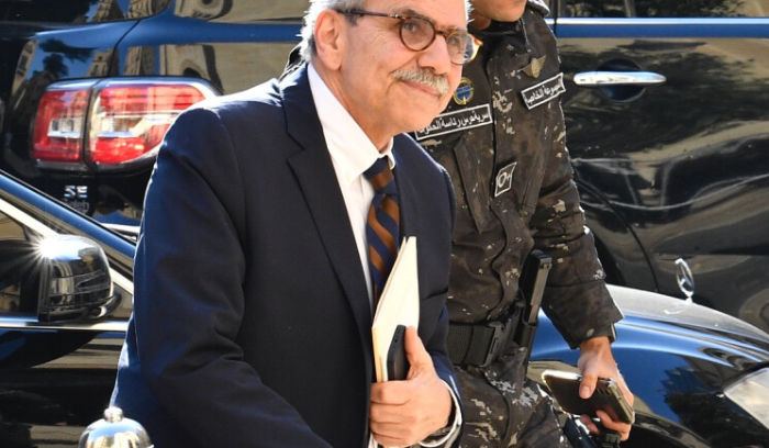 “الثنائي” يقاطعان وغموض يكتنف تأليف الحكومة… رئيس الجمهورية: لبنان أمام فرصة ذهبية