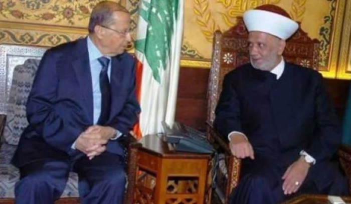 عون يكسر «الحاجز النفسي» في دار الفتوى : التضامن أولاً والسنّة مكوّن أساسي<br />
بهاء يستعجل كسب «عباءة الطائفة» : هل أخذ الضوء الأخضر السعودي ؟<br />
الردّ اللبناني على الورقة الخليجية : التزام بالتعاون والحوار