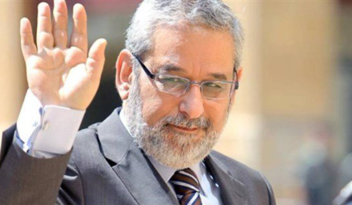 بقرادونيان: حتى متعة القراءة والتثقيف ممنوعة للفقير؟