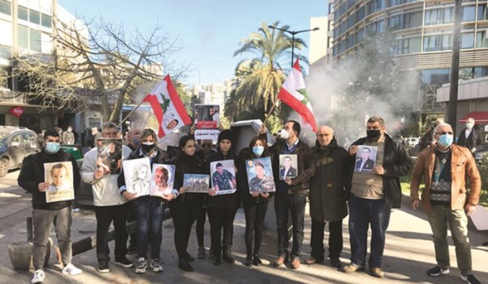 بري والحزب يصران على «داخلية» قرار «الثنائي».. وهدية العودة إلى مجلس الوزراء ١٠ آلاف ليرة فرق سعر الدولار<br />
رئاسة الجمهورية تنفي المقايضة.. وأرقام صعبة برسم «التعافي الاقتصادي»
