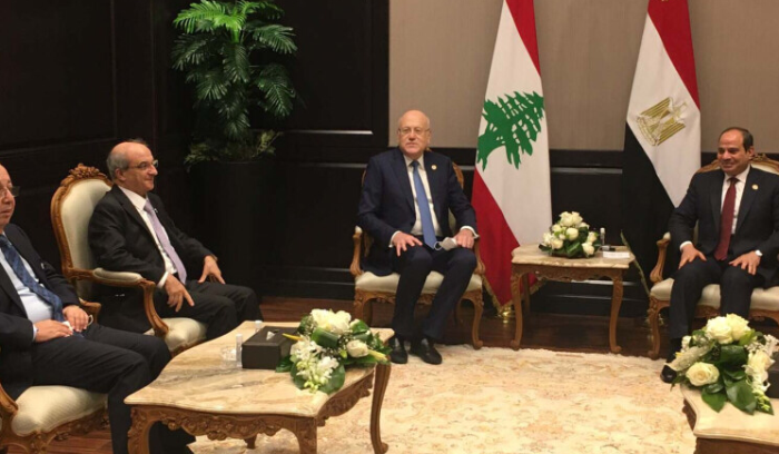 عون يمهّد إلى «حوار مُقاطَع».. البابا يصلي للبنان.. والسيسي لميقاتي: بلدكم في قلبي