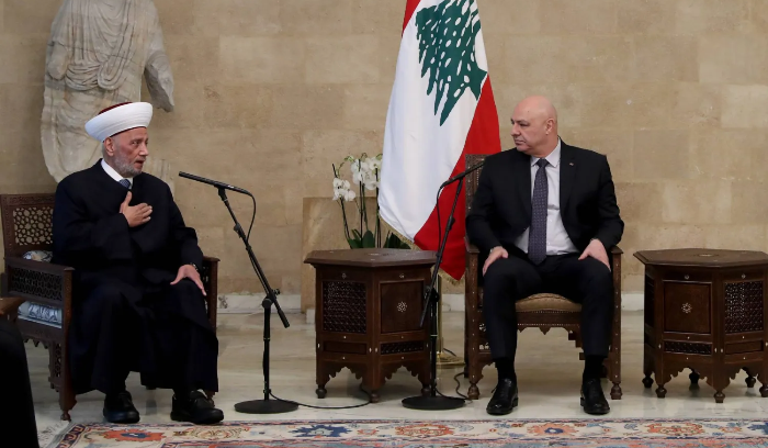 تأليف الحكومة «على السكة» بعد تسمية رئيسها الإثنين وقطار الدولة ينطلق بزخم
عون: السعودية أولى زياراتي الخارجية.. وجئت لـ «بناء دولة»