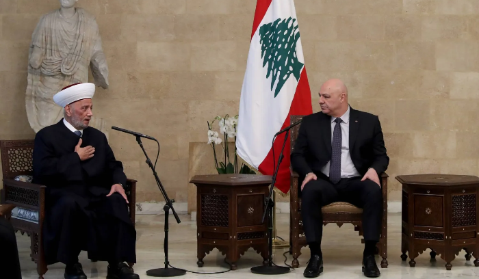 ميقاتي يتقدّم المرشحين لرئاسة الحكومة اللبنانية الجديدة... بانتظار موقف المعارضة
الرئيس عون: لم آتِ للعمل في السياسة بل لبناء دولة