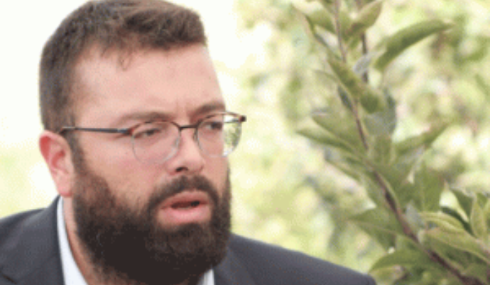 أحمد الحريري لنصر الله: من كان حزبه قاتلاً لا يتهم المملكة بالإرهاب!