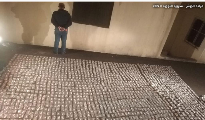 الجيش أوقف صاحب مستودع في صحراء الشويفات وضبط مخدرات بداخله