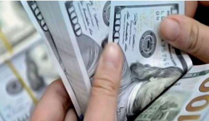 على أي سعر افتتح الدولار اليوم ؟