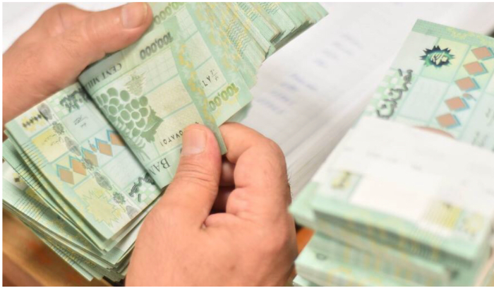 الليرة اللبنانية... من أقوى عملة إلى انهيار دراماتيكي مستمرّ!