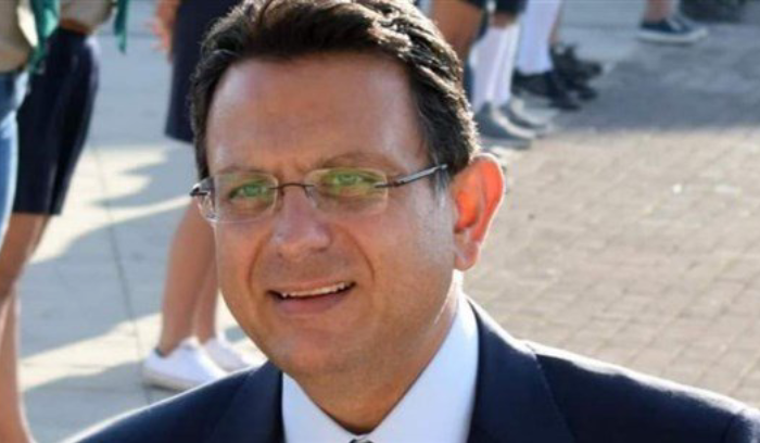 الخازن للرئيس عون: لبنان لا يُحكم بالقوّة