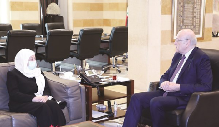 تساؤلات عن علاقة «تفجير التسوية» بمهمة الأمين العام «الحدودية».. وبري أرسل الخليلين ليلاً لاسترضاء ميقاتي بعد اللقاء «العاصف»<br />
غوتيريش مُوبِّخاً المسؤولين: لا يحق لكم تعطيل العمل ولا مساعدات بلا إصلاحات