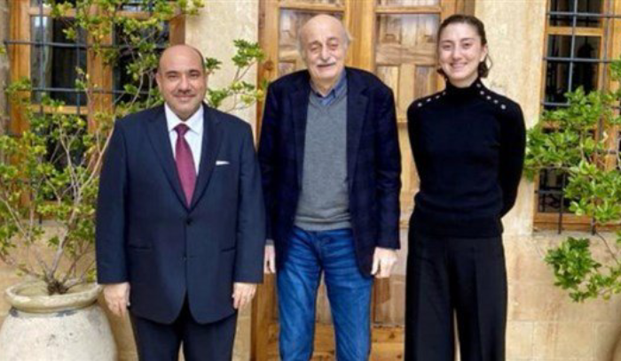 جنبلاط: دعم الاردن أكثر من مهم لمواجهة سياسة الاستيطان على ارض فلسطين