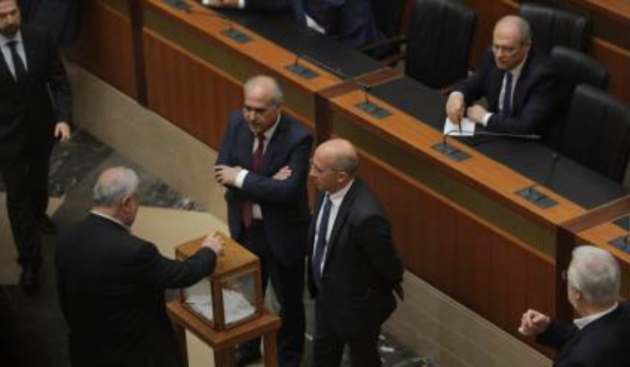 جوزاف عون أو لا أحد: ثلاثة خيارات للممانعين