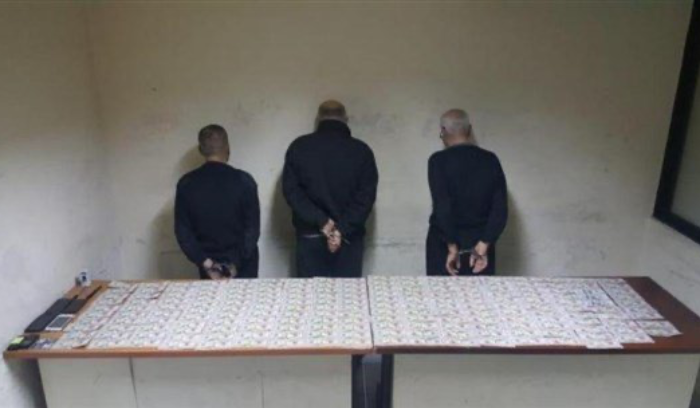 عصابة محترفة تستهدف الشركات التجارية