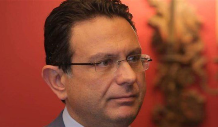 الخازن: أقف بالكامل إلى جانب فارس سعيد