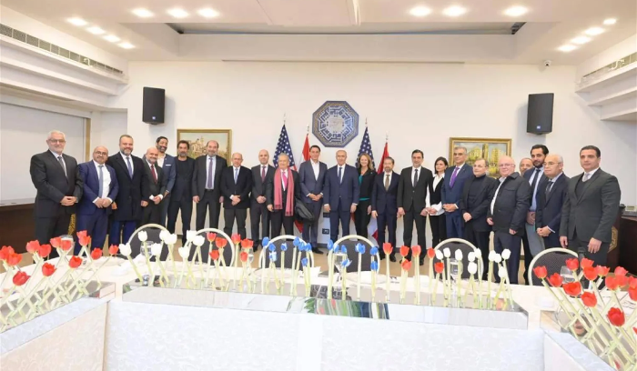 زخم خارجي… وحراك داخلي لإنقاذ جلسة انتخاب الرئيس اللبناني الخميس<br />
بري يتحدث عن «عراقيل دستورية وإجرائية» تمنع انتخاب عون… وجعجع مستعد للنظر بإمعان في التصويت له