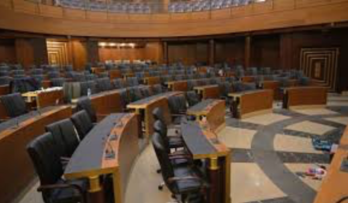 المعارضة تتّجه نحو خياري عون أو أزعور الثلاثي “أمل” و”الحزب” و”التيار” لا يبدّل خياره