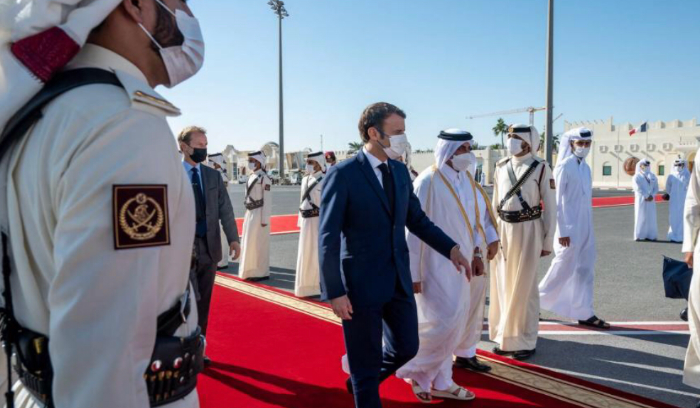 الروس 