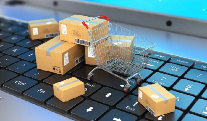 خلال الأعياد: تسوق عبر الإنترنت وحلول إلكترونية للتجار