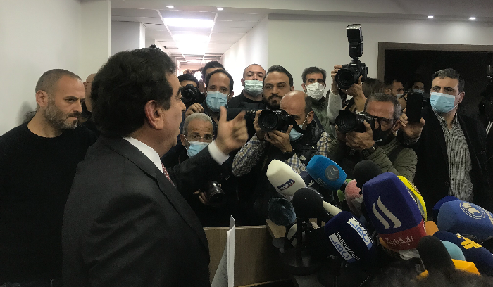 قرداحي يستقيل.. باريس: «خطوة مشجعة».. التحقيق: خلاف .. الحكومة: التعطيل مستمر