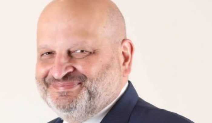 الامين لميشال عون: بدل ما تحكلها عميتها