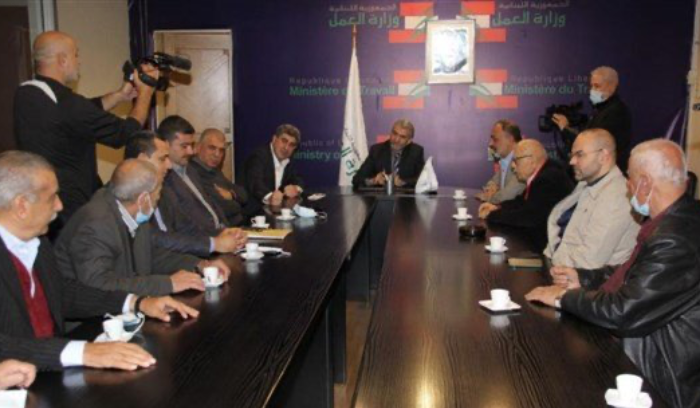 وزير العمل يوقّع مشروع مرسوم زيادة بدل النقل اليومي للقطاع الخاص