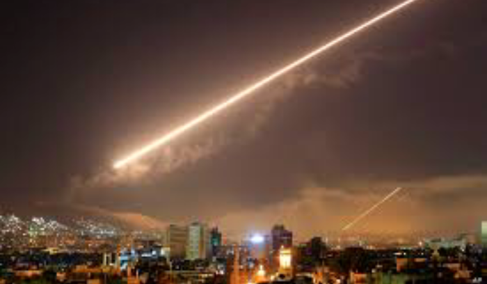 قتيلان وسبعة جرحى في قصف اسرائيلي على حمص