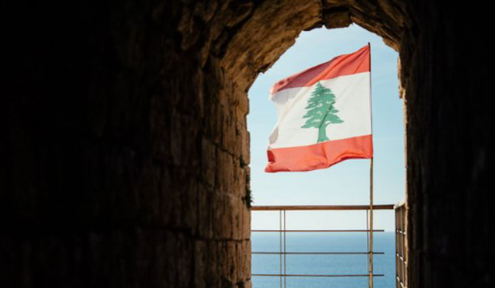 أخبار حكومية مشجعة عن انفراجات.. والوطن بغربة في ذكرى الاستقلال