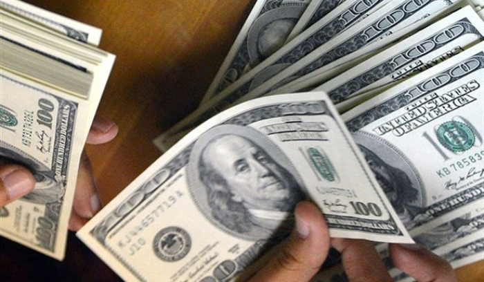 على أي سعر أقفل الدولار؟