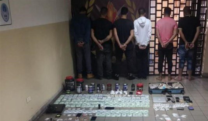 موزّع مخدّرات و4 مروّجين وأحد زبائنهم في قبضة الأمن!