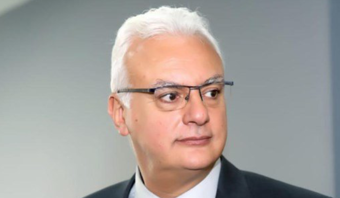 ما حقيقة انقطاع الارسال والانترنت اواخر الشهر؟