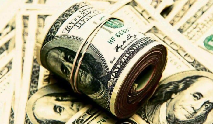 كيف يتم التداول بسعر صرف الدولار؟