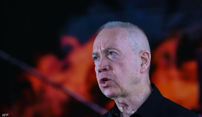 إقالة ثم استقالة: غالانت يفتح فصلاً جديداً في خلافه مع نتنياهو