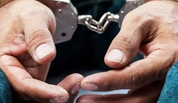 توقيف شخصَين في مركبا بجرم تزوير مواد تنظيف