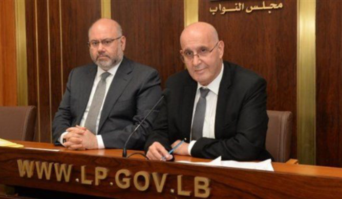 الابيض: مستمرون بدعم كامل لأدوية السرطان والامراض المستعصية
